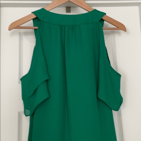 Off the Shoulder Green Dress - Picture 5 of 7